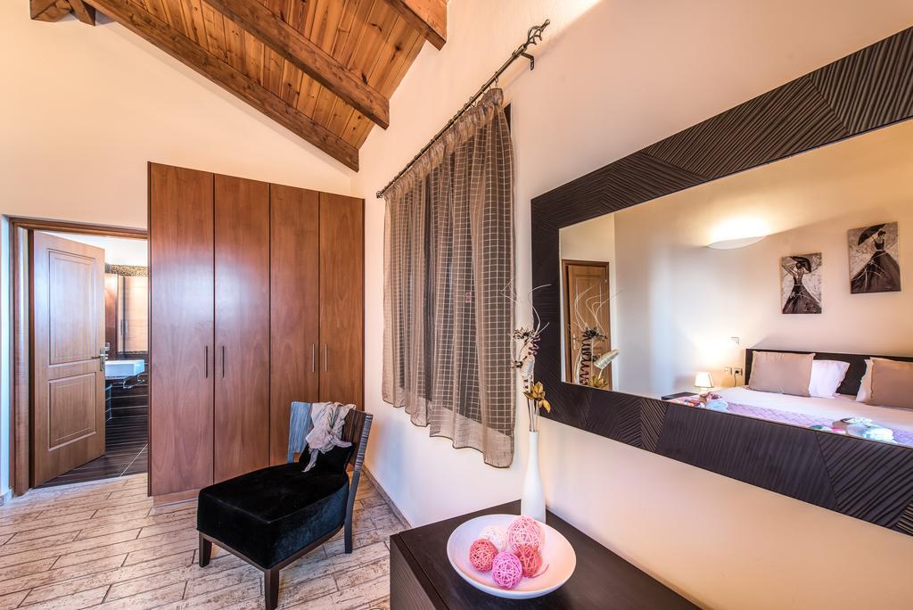 Astarte Villas - Kyveli Luxurious Private Villa Gaitani Oda fotoğraf