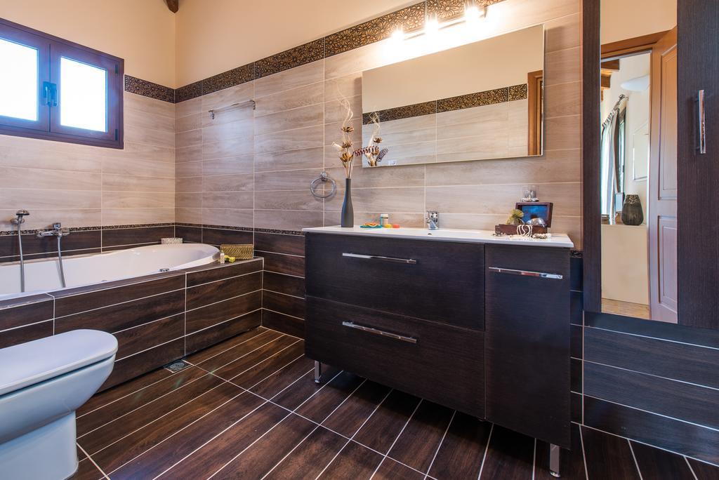 Astarte Villas - Kyveli Luxurious Private Villa Gaitani Oda fotoğraf