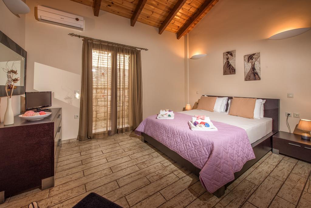 Astarte Villas - Kyveli Luxurious Private Villa Gaitani Oda fotoğraf
