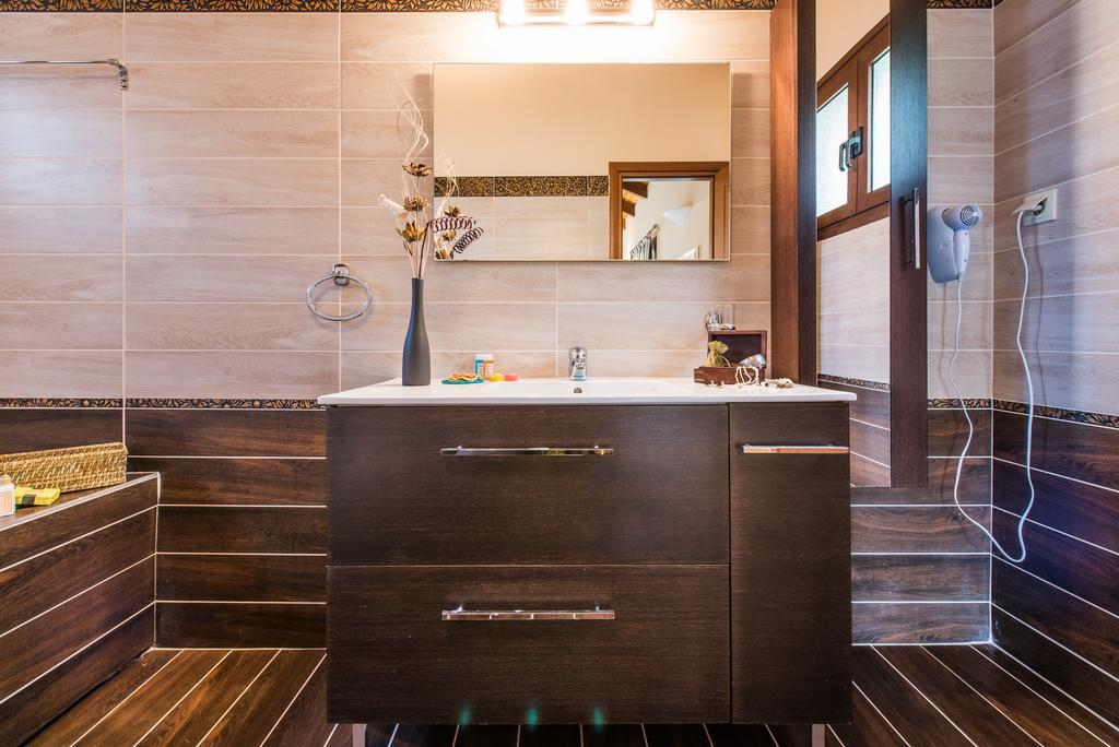 Astarte Villas - Kyveli Luxurious Private Villa Gaitani Oda fotoğraf
