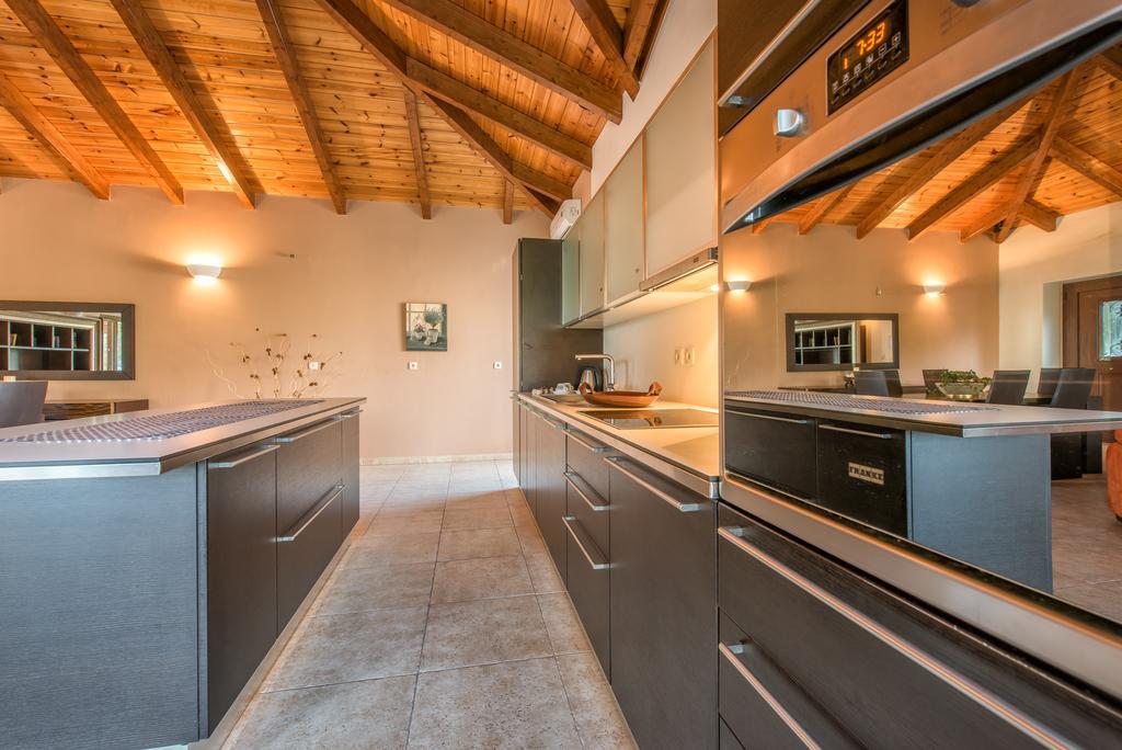 Astarte Villas - Kyveli Luxurious Private Villa Gaitani Oda fotoğraf