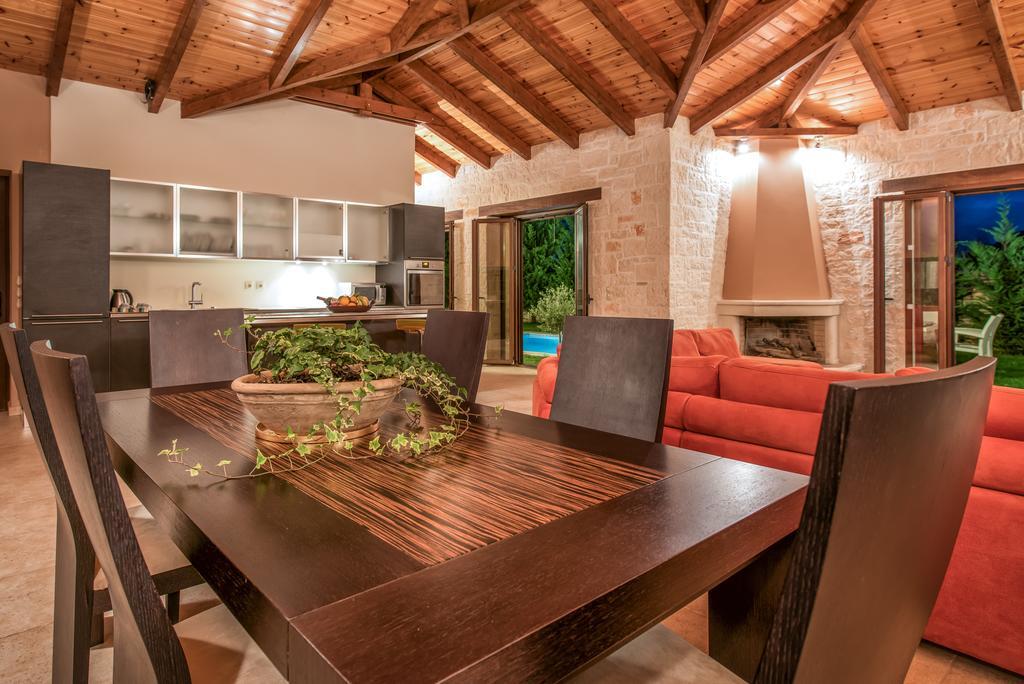 Astarte Villas - Kyveli Luxurious Private Villa Gaitani Oda fotoğraf