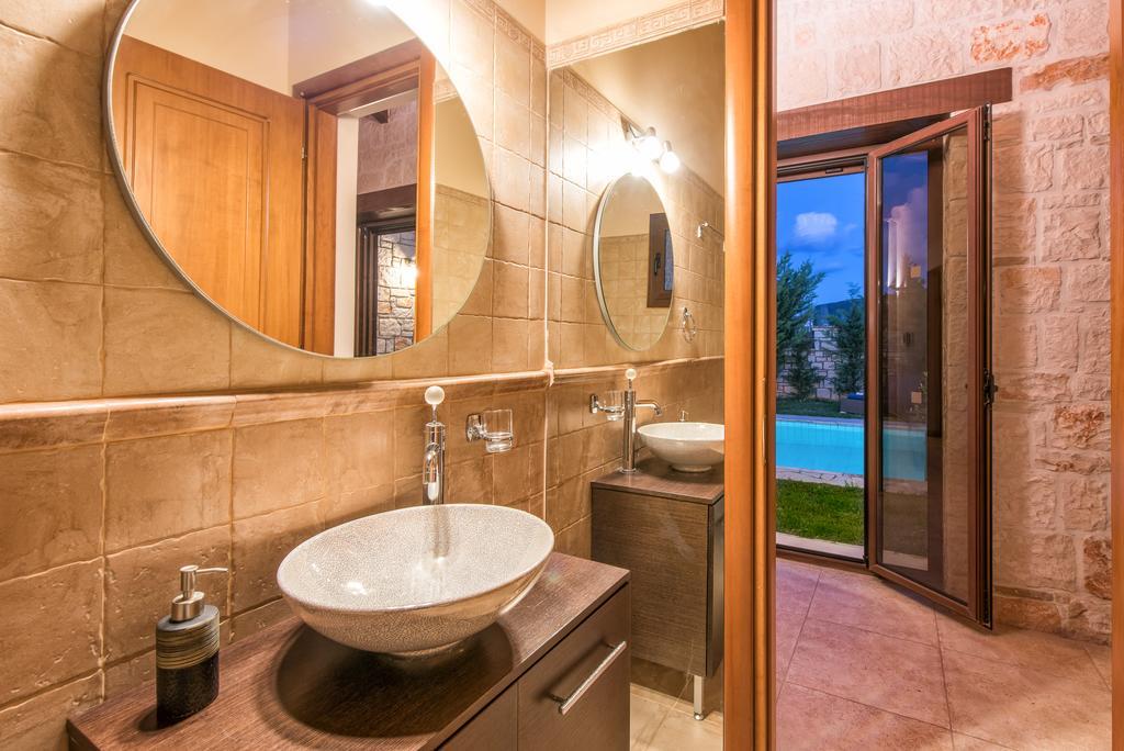 Astarte Villas - Kyveli Luxurious Private Villa Gaitani Oda fotoğraf